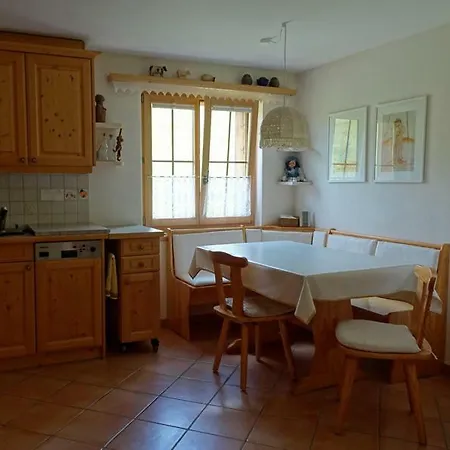 Appartement Gadahues 4 Elvers Misanenga - Mit Bad/wc, 54 M2 Fuer Max. 4 Personen Obersaxen